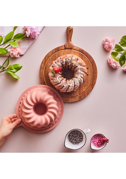 Ekin Dilimli Silkon Kek Kalıbı modelleri