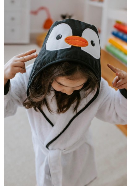 Çocuk Bornozu Penguen Desenli %100 Pamuklu