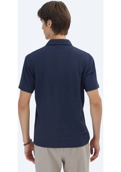 Lacivert Desenli Polo Yaka T-Shirt indirimleri