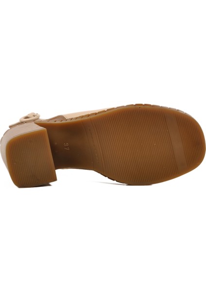 Bej Deri Kadın Sandalet 2511902Y Z indirimleri