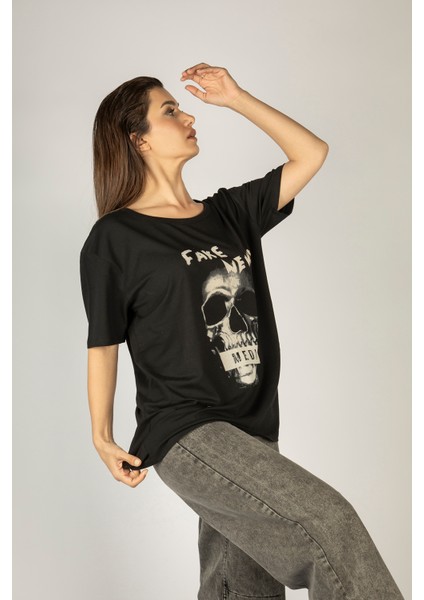 Woxxo Fake News Baskılı Unisex Oversize T-Shirt -Siyah Lycralı Modal/pamuk fırsatları