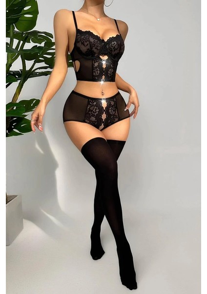 Modern Göz Alıcı Dantelli & Çorap Kombinli Jartiyer Gecelik Set modelleri