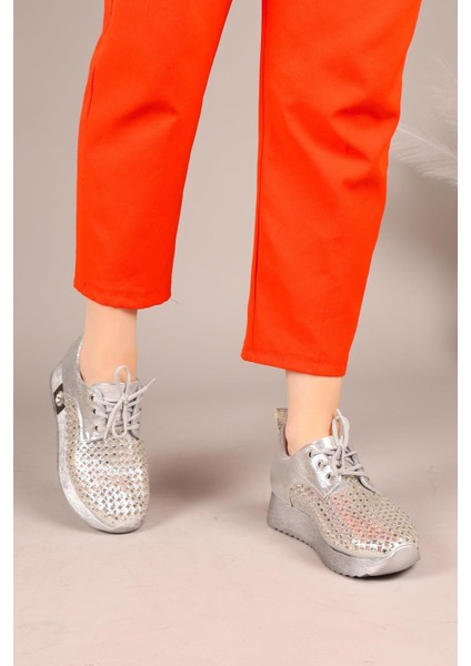 Fluff Lazerli Taşlı Bağcıklı Sneakers Gümüş