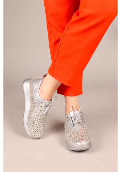 Fluff Lazerli Taşlı Bağcıklı Sneakers Gümüş