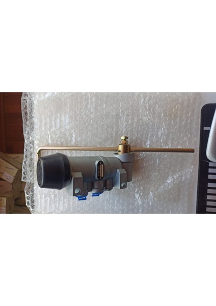 Dengeleme Valfı Vanası, KL2908AH, Oem No: 1C442K433AA Ford Hava Süspansiyon Körük VENTİLİ1C442K433A2A Cargo Sevıye Valfı 1C442K433A2A Pener 2908AH indirimleri