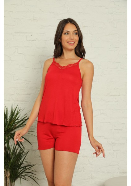 Kadın Dantel Detay Askılı Viskon Mini Şortlu Pijama Takımı
