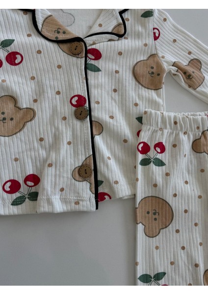 Kalp Desenli Düğme Detaylı Bebe Yaka Takım fırsatları