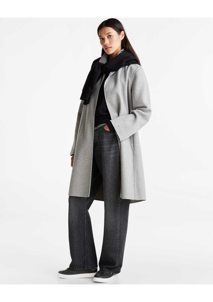 Chic Court Sneaker