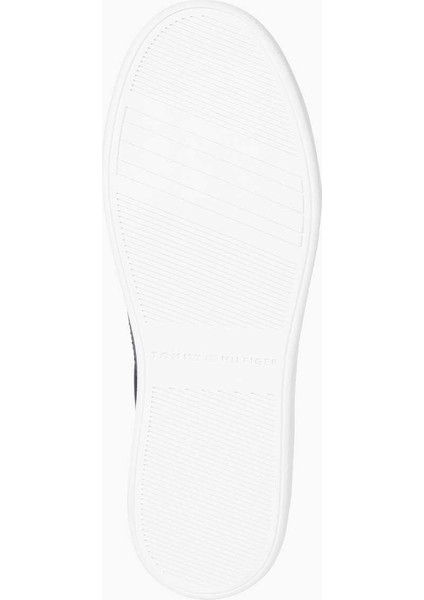 Chic Court Sneaker