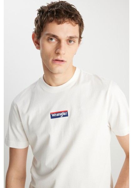 %100 Pamuk Regular Fit Normal Kesim Bisiklet Yaka Ekru Mini Logo Tişört