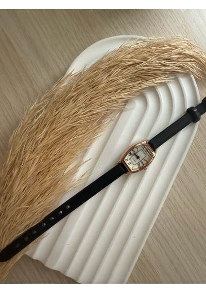 Retro Minimal Deri Kordon Vintage Kadın Kol Saati indirimleri