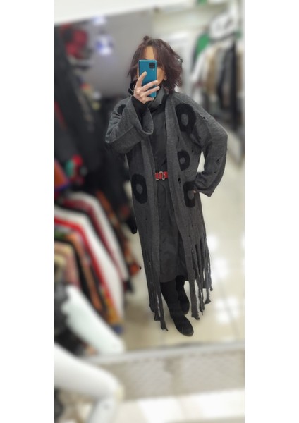 Püsküllü Antrasit Hırka fiyatları