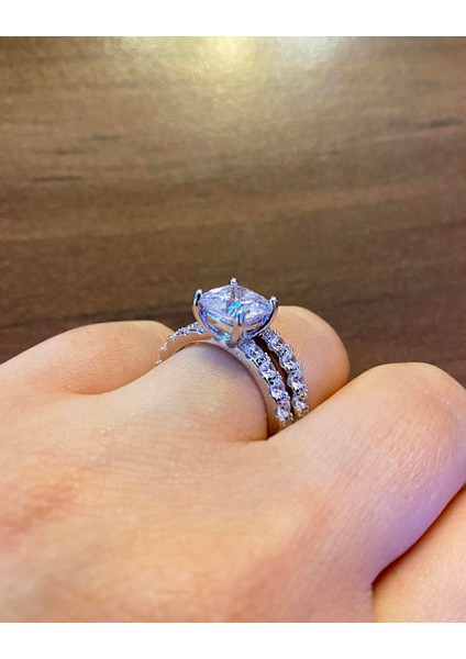 Kadın Tek Taş Model Yarım Tur Gümüş Yüzük modelleri