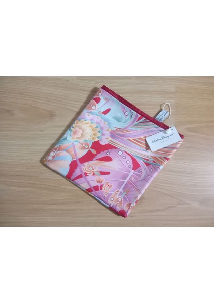 Orjinal Italyan Marka Ipek Eşarp,fular,şal 86X88CM modelleri