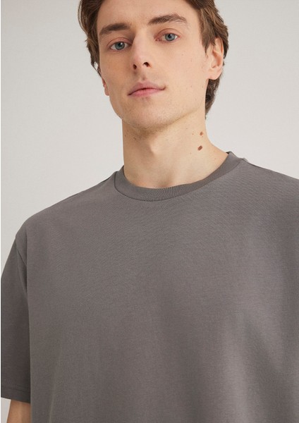 Etiket Detaylı Gri Basic Tişört 0611824-70096