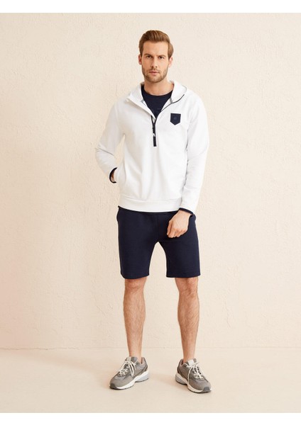Erkek Beyaz Regular Fit Pamuklu Sweatshirt fiyatları