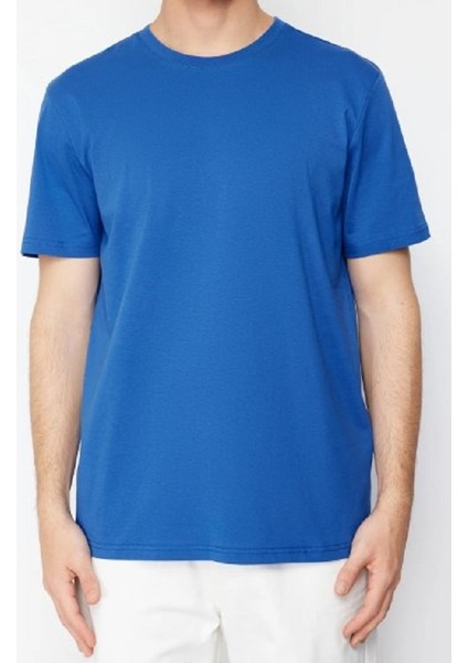 Erkek Slim Fit Bisiklet Yaka Kısa Kol Tişört