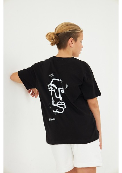 Arka Baskılı Minimalist Yüz Desenli %100 Pamuk Beyaz Oversize Unisex Çocuk Tişört indirimleri