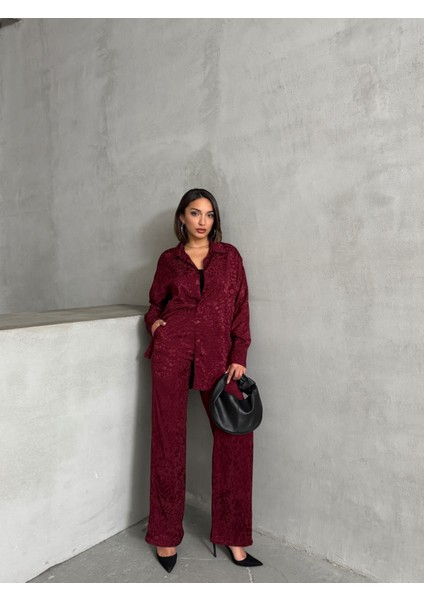 Kadın Leopar Desenli Oversize Saten Takım modelleri
