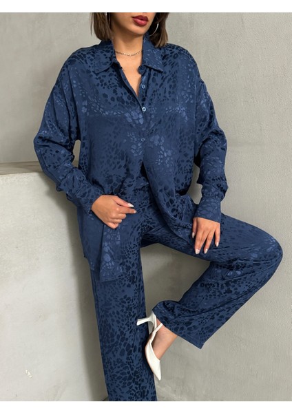 Kadın Leopar Desenli Oversize Saten Takım