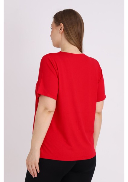 Kırmızı Kısa Kollu Baskılı Kadın Büyük Beden Rahat Kalıp T-Shirt fırsatları
