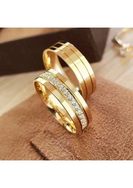 Bayan Gümüş Zirkon Taşlı 14 Ayar Altın Kaplamalı Alyans