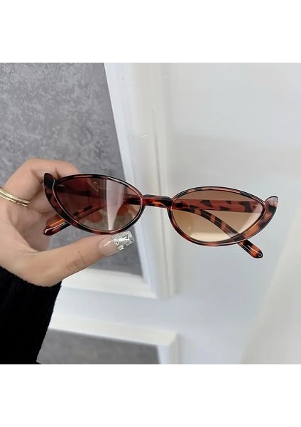 Leopar Desen Çerçeveli Cat Eye Şeklinde Tasarım Kadın Güneş Gözlüğü fiyatları