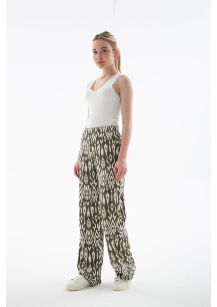 25Y0179K1 Kadın Desenli Pantolon fiyatları