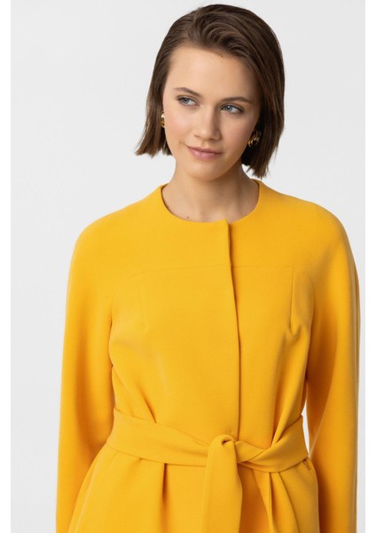 Sarı Xana Çıt Çıt Kapamalı Kemerli Truvakar Kol Kumaş Kaban fırsatları