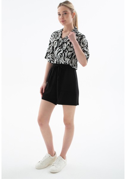 25Y0606K1 Kadın Keten Şort modelleri