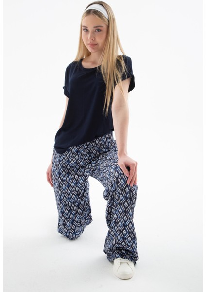 25Y0179K1 Kadın Desenli Pantolon fiyatları