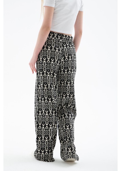 25Y0179K1 Kadın Desenli Pantolon fırsatları