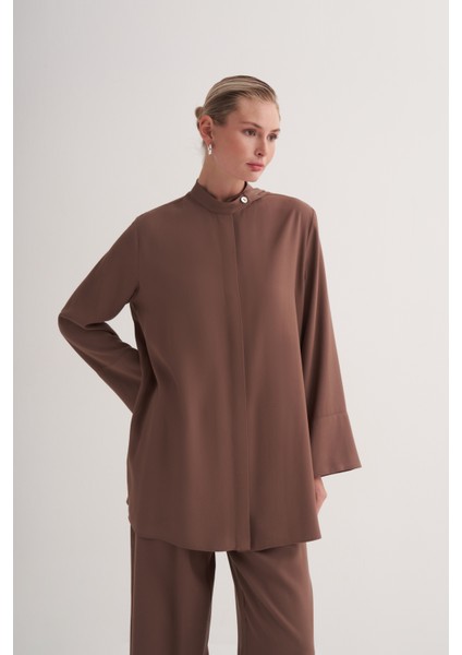 Kahverengi Rahat Kalıp Geniş Kollu Fular Yaka Gömlek fiyatları