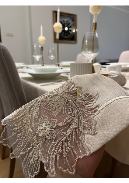 Fransız Dantel ve Piko Sarma Detaylı Dertsiz Çeyiz Salon Masa Örtüsü