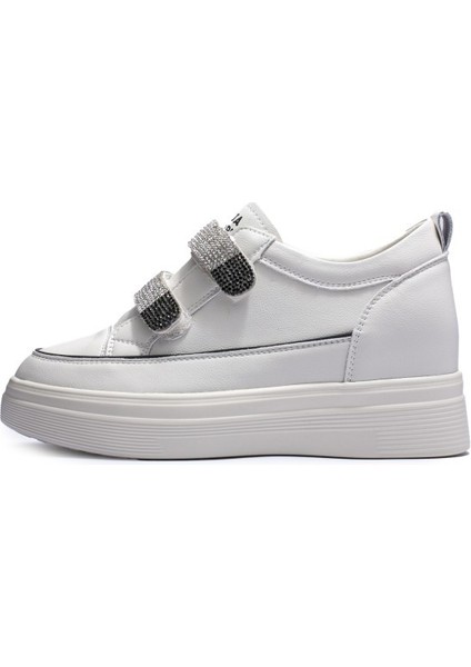 24K313-1 By Beyaz Kadın Sneaker fiyatları