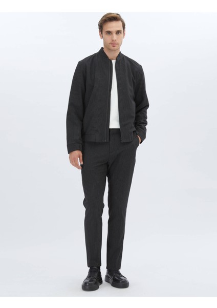 Siyah Çizgili Comfort Fit Takım Elbise