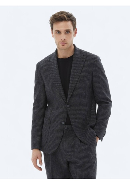 Antrasit Çizgili Modern Fit Yün Karışımlı Takım Elbise