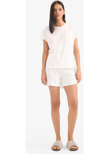 Pijama Takımı Kısa Kollu Pijama Üstü Esnek Belli Şort Pijama Altı-Fall in Love F3134AX25SM