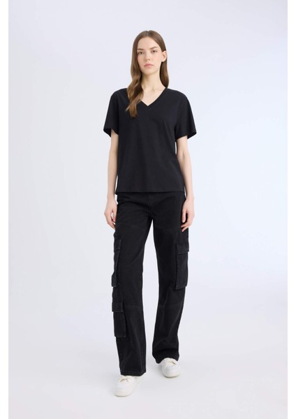 Regular Fit V Yaka Basic Düz Kısa Kollu Tişört D9593AX25SM fiyatları