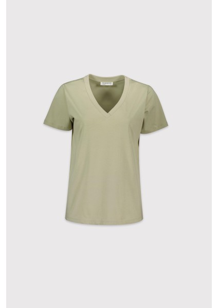 V Yakalı T-Shirt