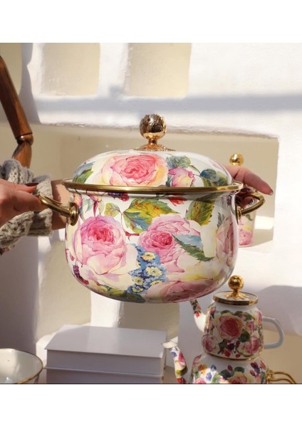 Retro Altın Gül Detaylı Emaye Tencere – 20 litre | Şık ve Dayanıklı