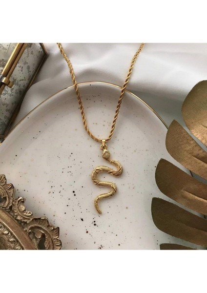 Yılan Figürlü Gold Kolye