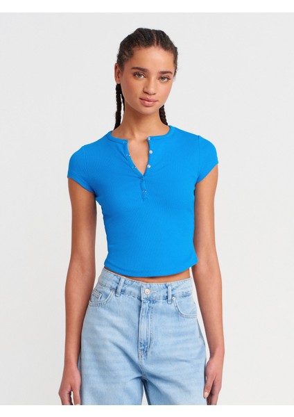 31719 Çıtçıtlı Kısa Kollu Top-Beyaz