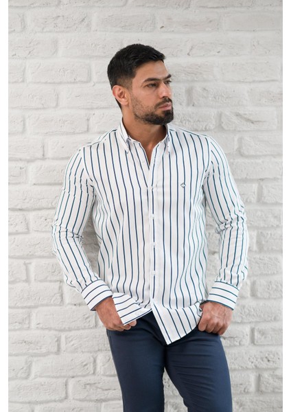 Ince Çizgili Yaka Düğmeli Cepsiz Regular Fit Gömlek fırsatları