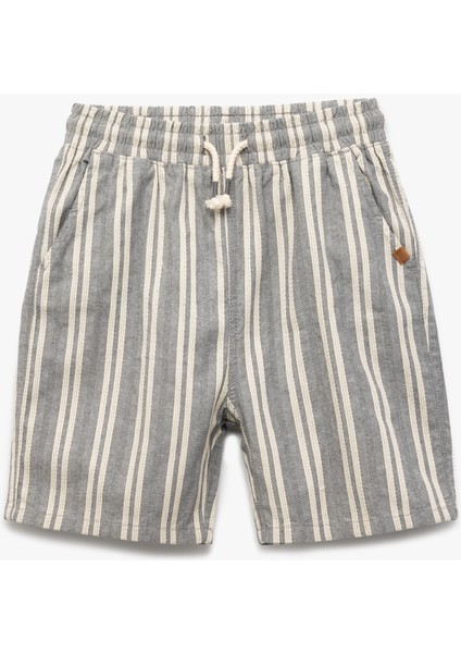 Pamuklu Cep Detaylı Beli Bağcıklı Çizgili Şort
