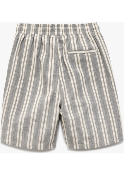 Pamuklu Cep Detaylı Beli Bağcıklı Çizgili Şort fiyatları