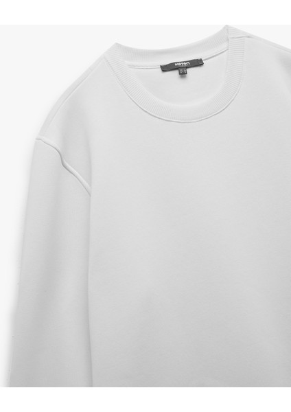 Pamuklu Uzun Kollu Bisiklet Yaka Erkek Basic Sweatshirt indirimleri