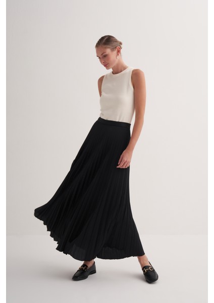 Siyah Premium Astarlı Yandan Fermuarlı Piliseli Uzun Etek