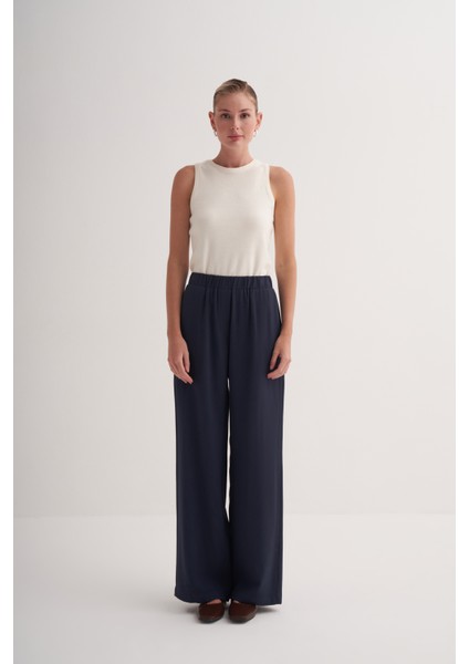 Lacivert Beli Lastikli Yüksek Bel Rahat Kalıp Pantolon