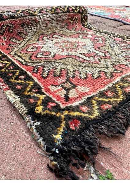 48 x 76 cm Koç Boynuz Motifli El Dokuma Nostaljik Küçük Boy Antık Kilim indirimleri